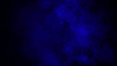 Soyut Mavi duman Buhar bir siyah arka plan üzerinde taşır. Aromaterapi kavramı