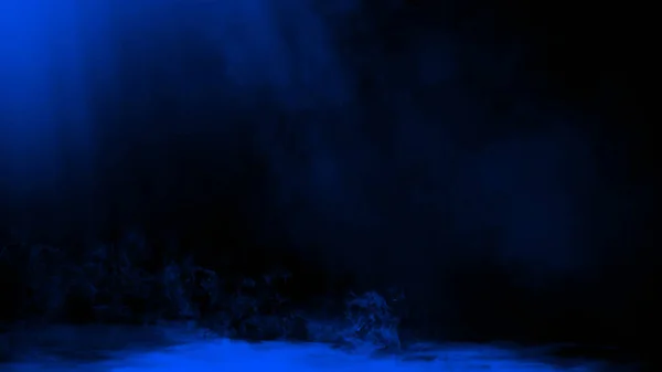 Proyector de estudio azul. Escenario con humo en el fondo del suelo. Elemento de diseño . — Foto de Stock