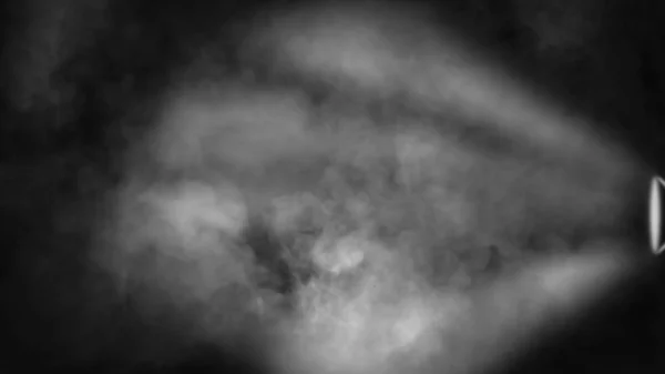 Kuru buz dumanı bulutları sisli zemin dokusu. İzole edilmiş siyah arkaplanda mükemmel spot ışığı etkisi. — Stok fotoğraf