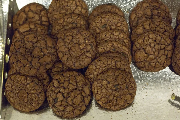 Biscotti Cioccolato Fatti Casa Pinze Foderate Vassoio — Foto Stock