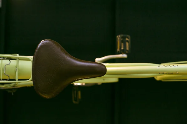 BICYCLE SEAT AND COLORS