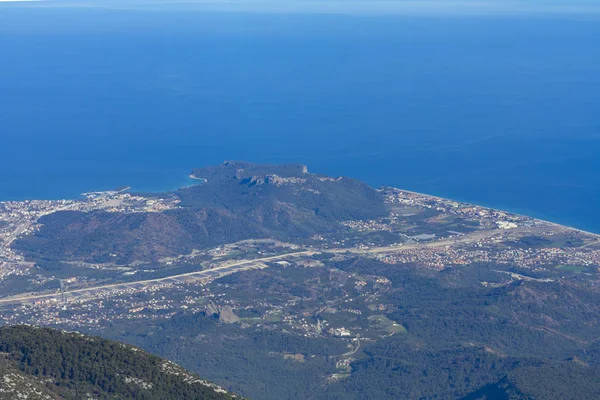 Dwa nadmorskie kurorty Antalya obok siebie, Kemer i Camyuva — Zdjęcie stockowe