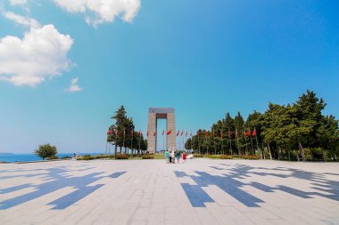 Türkiye 'nin Çanakkale kentindeki Şehitler Anıtı' nın genel görünümü