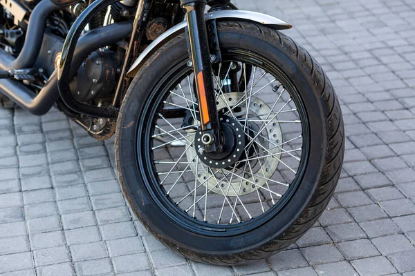 오토바이 바퀴와 부품들 — 스톡 사진