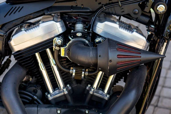 Türkiye 'de motosiklet motoru krom kaplama ve güçlü görünüm