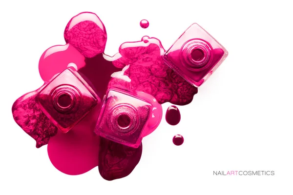 Conceito de arte das unhas. Diferentes tons de esmalte rosa metálico — Fotografia de Stock