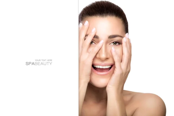 Retrato de beleza de uma jovem morena sorridente — Fotografia de Stock