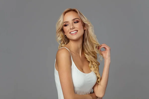 Portrait Blond Smiling Model — Stock Photo, Image