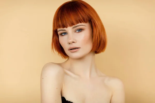 Retrato Mujer Con Pelo Rojo Textura Natural Piel — Foto de Stock