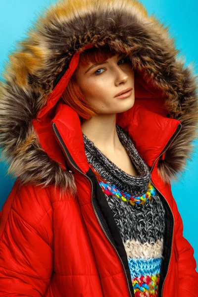 Portrait Beautiful Woman Red Hair Wearing Winter Jacket — Stock Photo, Image