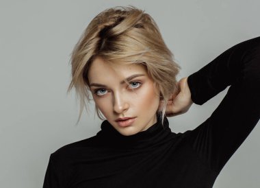 Doğal deri kadın yüzü moda portre