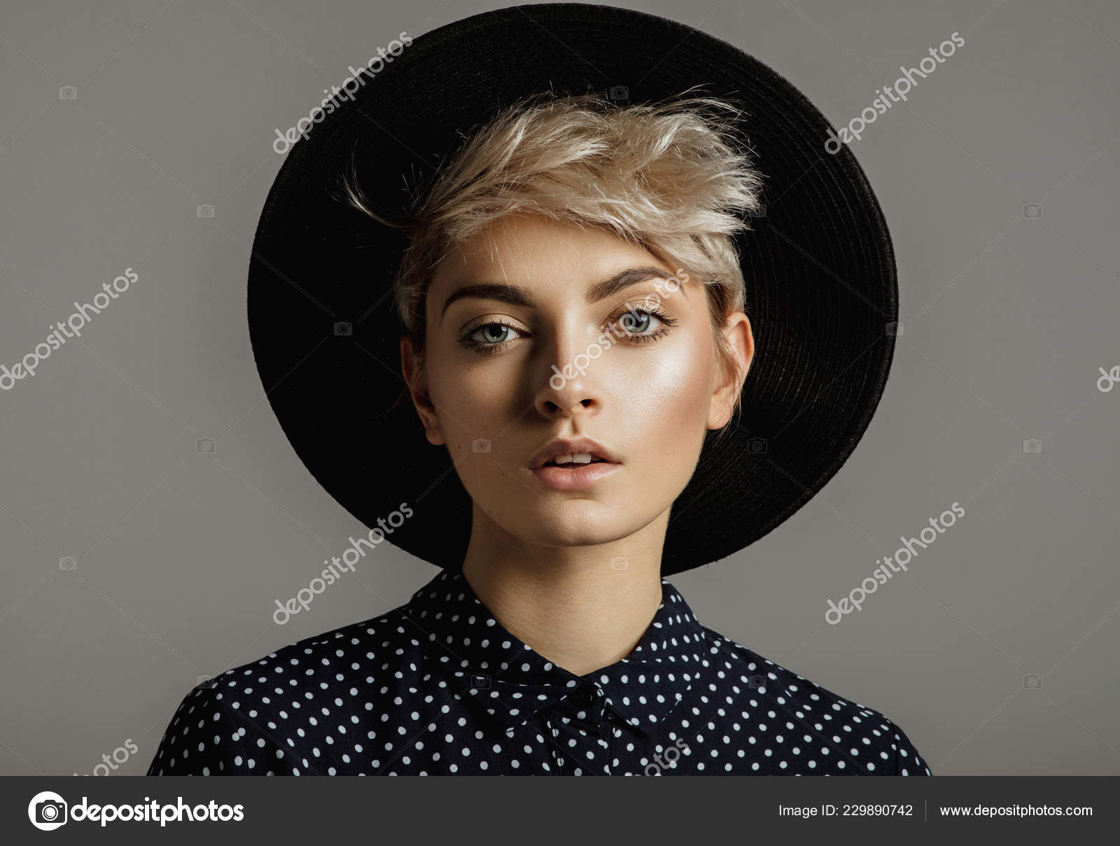 Fashion Portrait Female Model Blond Short Hair Wear Black Hat