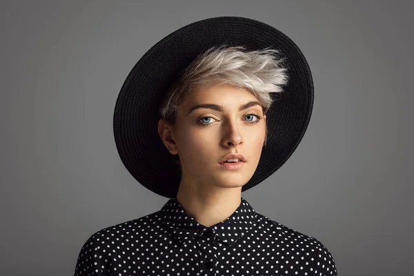 Beautiful Glamour Portrait Young Woman Wearing Black Hat Polka Dots — Stock Photo, Image