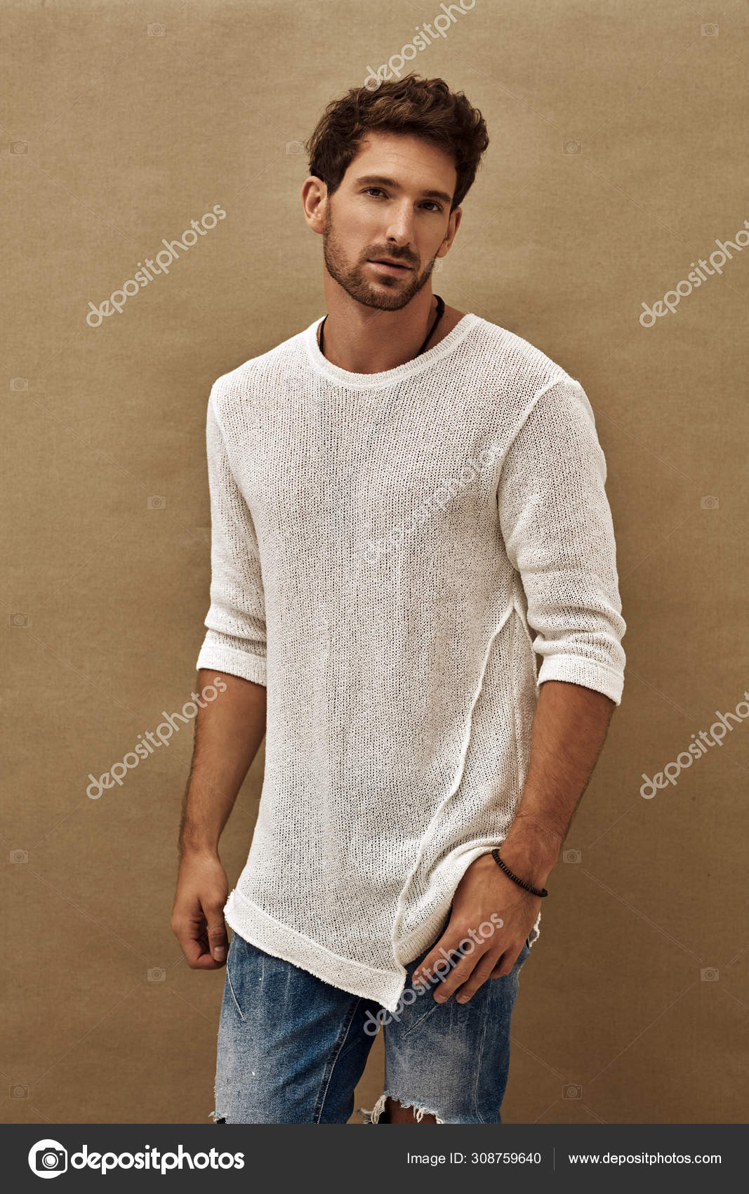 beige sweater with jeans