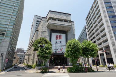Tokyo Borsası Yazın başında