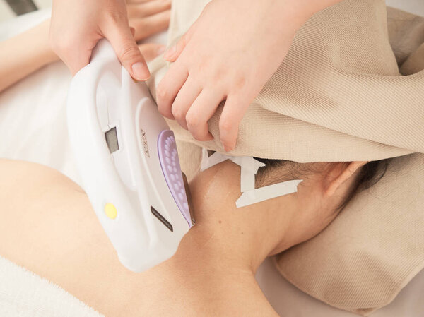 Изображение удаления волос японскими женщинами
