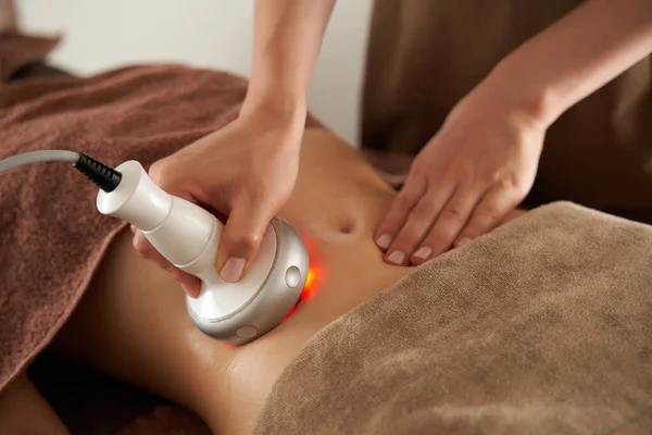 Japanese Woman Getting Hyper Knife Her Stomach Aesthetic Salon — Stock Photo, Image