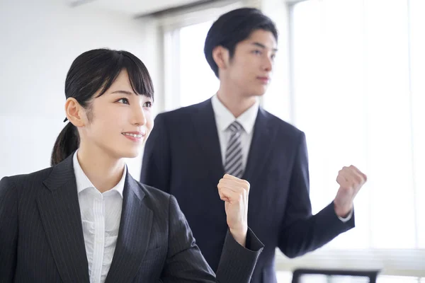 Oamenii Afaceri Japonezi Sunt Motivați Atingă Obiectivele Birou — Fotografie, imagine de stoc