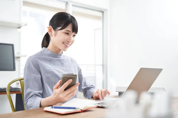 Japanese Woman Who Works Home Plain Clothes — Stock Photo, Image