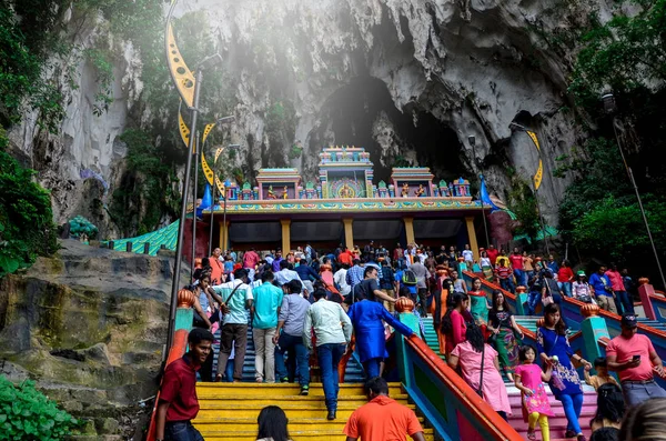 Templos hindúes en cuevas de Batu, Kuala Lumpur —  Fotos de Stock