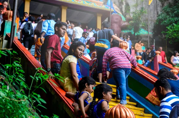 Templos hindus em cavernas de Batu, Kuala Lumpur — Fotografia de Stock