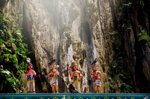 Świątynie hinduistyczne w Batu Caves, Kuala Lumpur — Zdjęcie stockowe