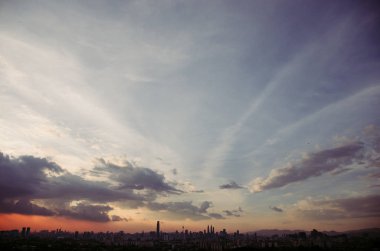 Bukit ampang'dan Kuala Lumpur şehrinin gün batımı manzarası, Kuala Lumpur, Malezya.