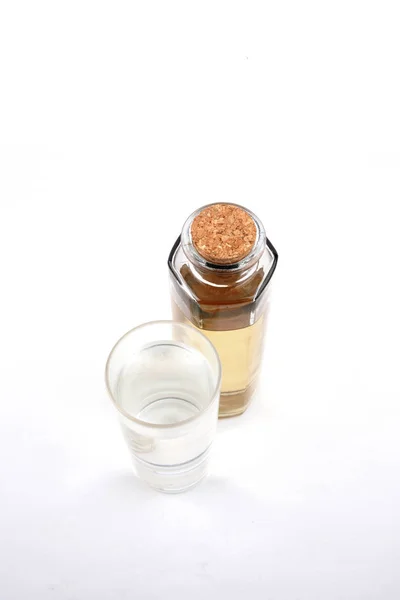 Clean water in glass and dirty water in bottle glass on white background — 스톡 사진