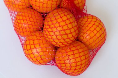 net arka planda olgun portakal