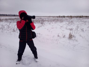 kışın fotoğrafçı, alan ve kar