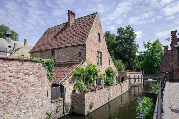 Vintage Stone Houses Canal Ancient Medieval Street Picturesque Landscape Summery — Stock Photo, Image