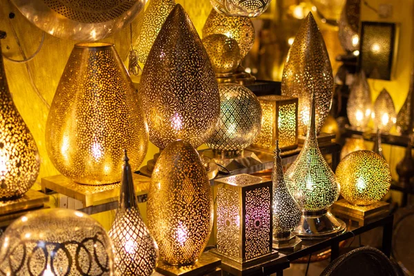 Kovového Řemesla Marrákeši Zlaté Stříbrné Měděné Lampy Kusů Trhu — Stock fotografie