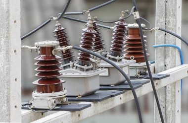 Açık yüksek gerilim enstrüman transformatörler
