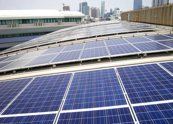 Rooftop Solar Panels on Factory Curve Roof