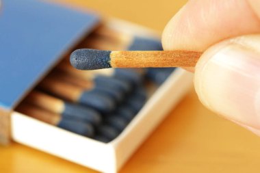 Mavi maçlar el Holding