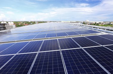 Büyük ölçekli güneş Pv çatı sistemi