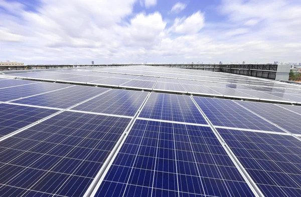 Sistema Techo Solar Fotovoltaico Con Nube Móvil —  Fotos de Stock