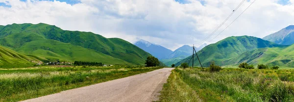 Panorama Valle Montañoso Verano Fabulosa Vista Cordillera Carretera Que Extiende — Foto de Stock