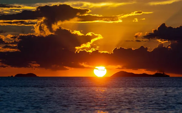 Omega Sunset Natural Phenomenon Sundown Hidden Horizon Ocean Line Twilight — Foto de Stock