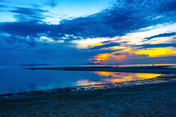 Éclatant Ciel Douzième Lumière Dramatique Sur Eau Banque Sable Île — Photo