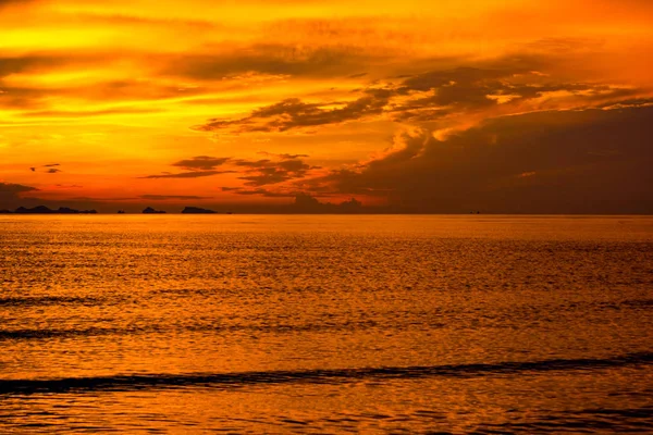 Golden Skylight Sunset Islands Ocean Wonderful Time Evening Seaside Dustime — стокове фото