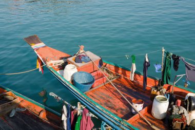 Anchorage Pier, güneşli bir günde dinlenme balıkçı teknesi