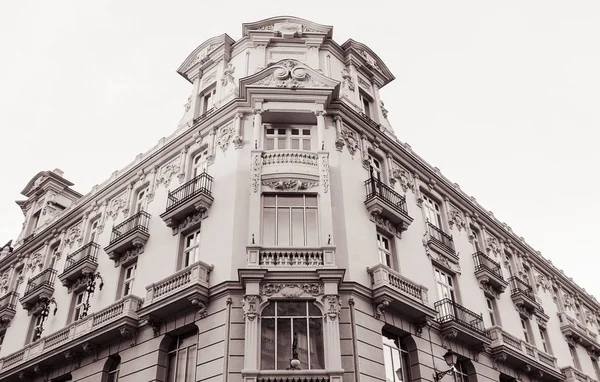 One more shoot of Madrid buildings. Give me a lot of inspiration. I walked by downtown and tried to keep in mind all details that impressed me. Canon EOS 1200D, Focal Length18.0mm, Aperture /5.0, ISO - 100, Shutter Speed 1/80s