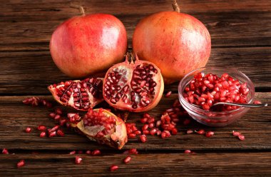 Nar meyve ahşap tablo