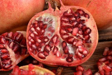 Nar meyve ahşap tablo