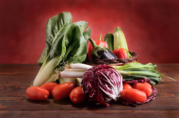 Verduras Ecológicas Mesa Madera —  Fotos de Stock