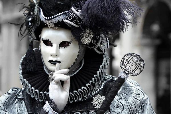 Maschera Veneziana Carnevale Venezia Bianco Nero - Stok İmaj