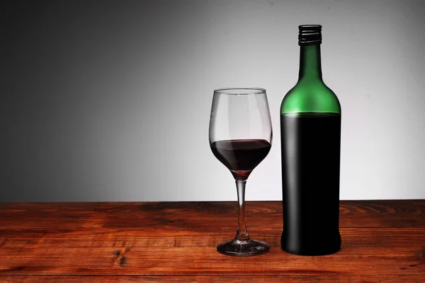 Rode Wijn Met Een Glas — Stockfoto