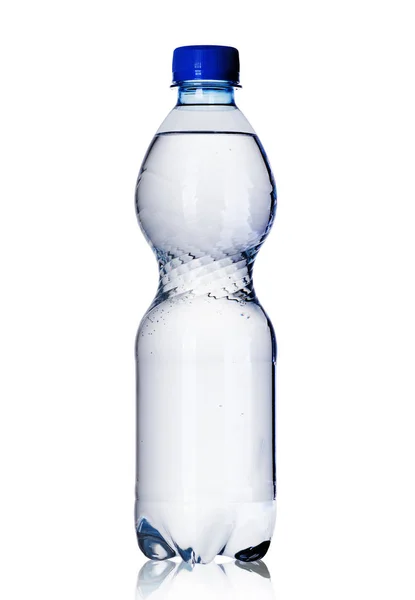 Eine kleine Flasche Mineralwasser — Stockfoto