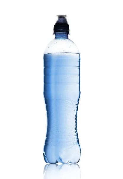 Mała plastikowa butelka z wodą — Zdjęcie stockowe